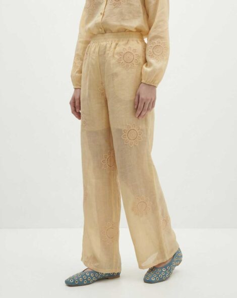 mequieres-peach-pantalones-de-pierna-ancha-con-cintura-elastica-y-bordado-de-flores-estilo-crochet-02